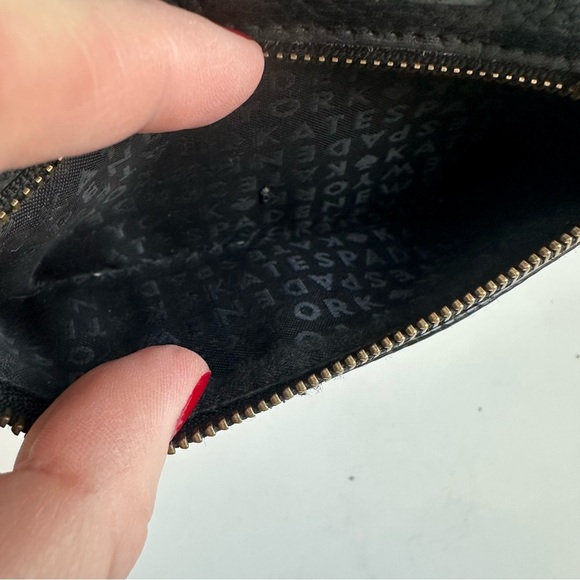 Kate Spade Highland Place Bee Black Pebbled Cow Leather Wristlet Wallet Clutch - Picture 4 of 6